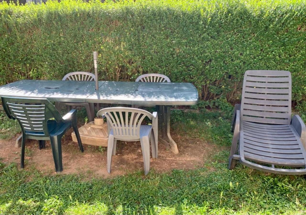 Dormez Dans La Chambre Du Meunier ! Acomodação com café da manhã Germolles-sur-Grosne Exterior foto