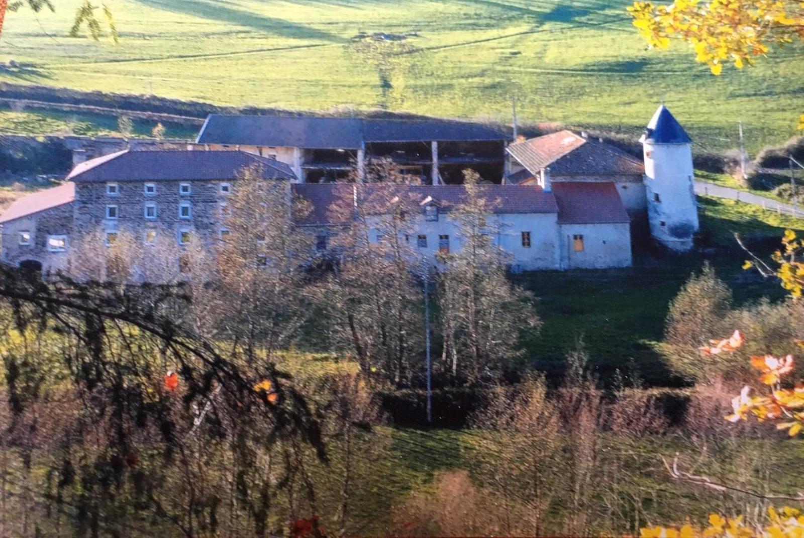 Dormez Dans La Chambre Du Meunier ! Acomodação com café da manhã Germolles-sur-Grosne Exterior foto